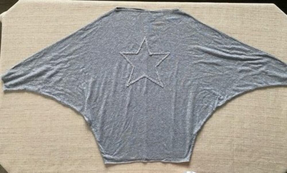 Made in Italy Grey Knit Poncho Sweater Top Metallic Silver Star Size M